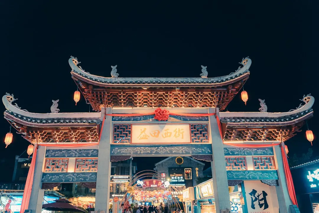 武汉美祥家政月嫂与保姆服务对比：哪些家庭更合适