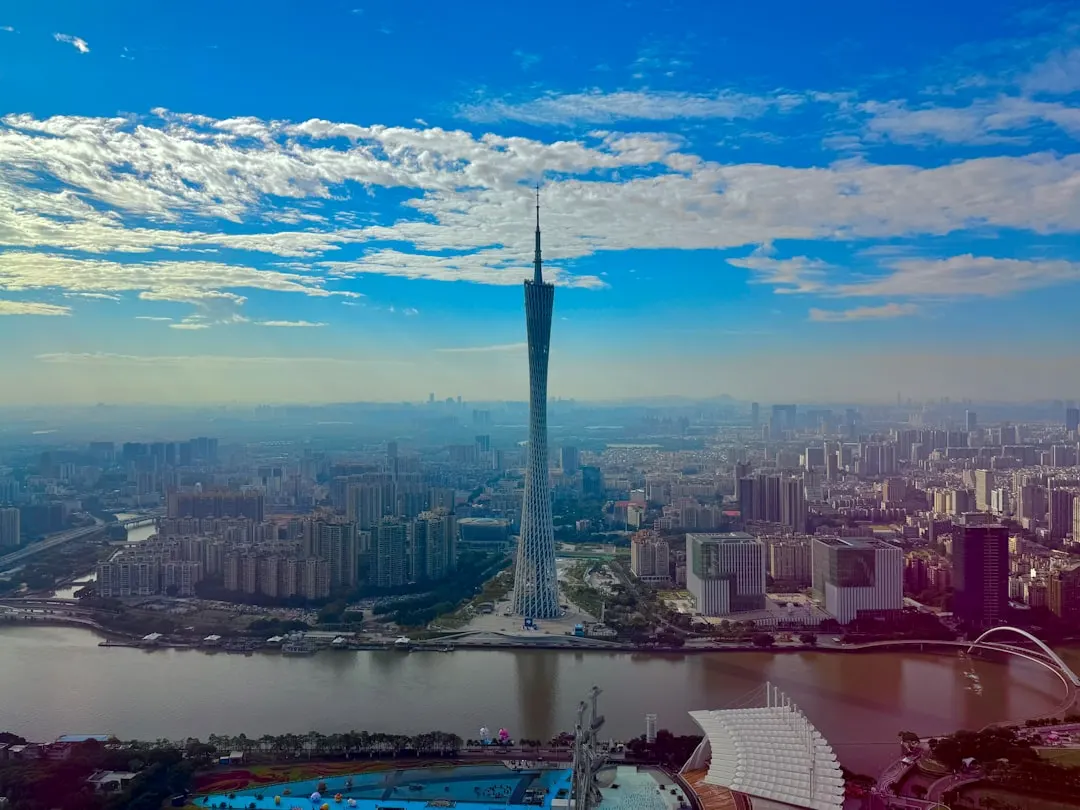 武汉家政服务公司选择指南：保洁月嫂保姆服务内容与收费标准解析